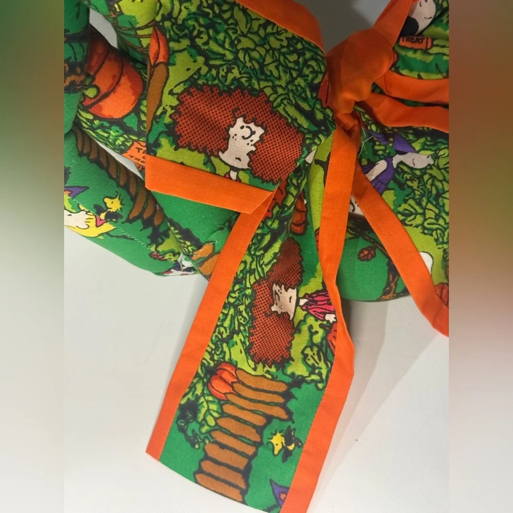 Peanuts Halloween Braided Wreath Handmade Vampire Snoopy Trick Or Treat Fabric